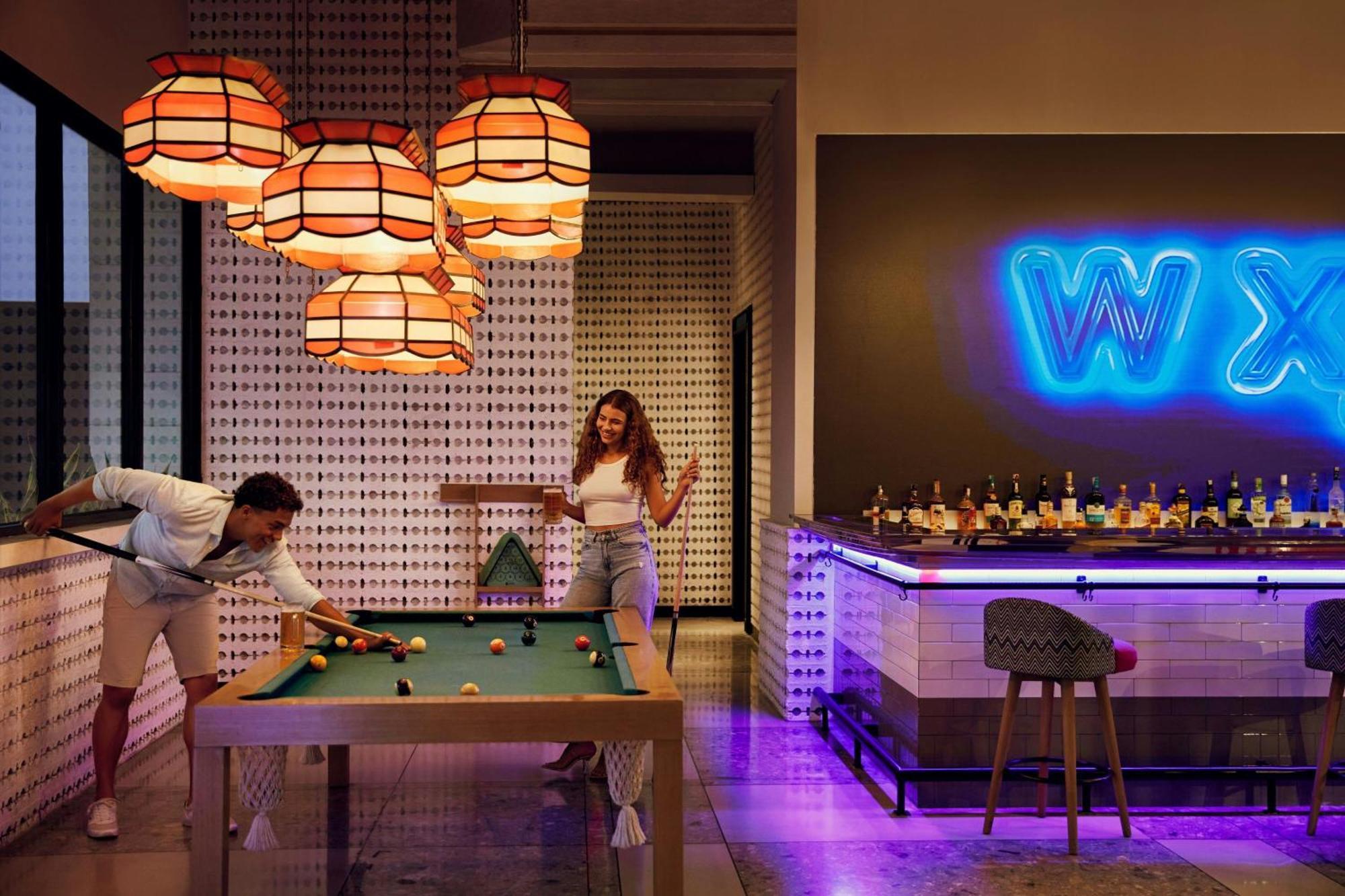 Hotel Aloft Bali Seminyak Exterior foto