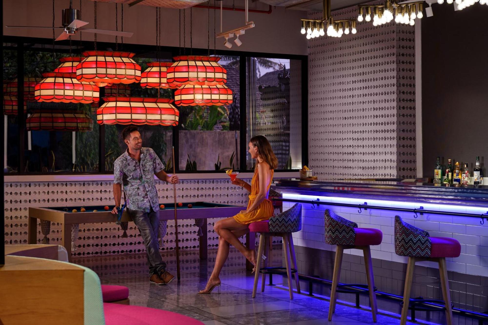 Hotel Aloft Bali Seminyak Exterior foto